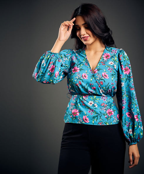 Sleeve Detailed Printed Waist Tie Top