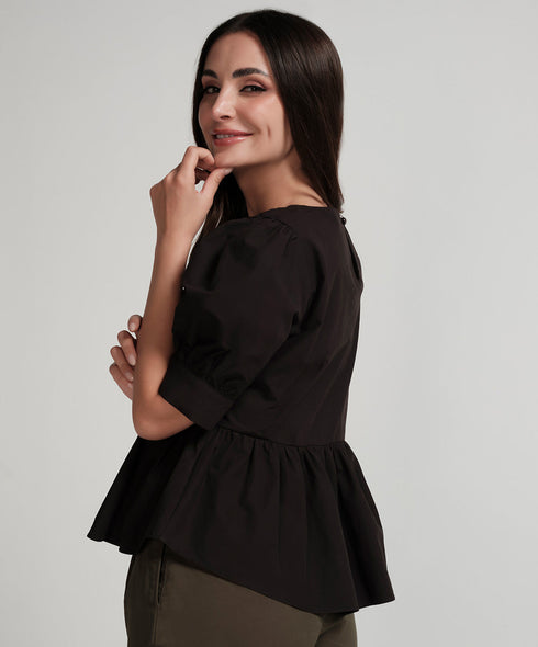 Detailed Line Peplum Black Top