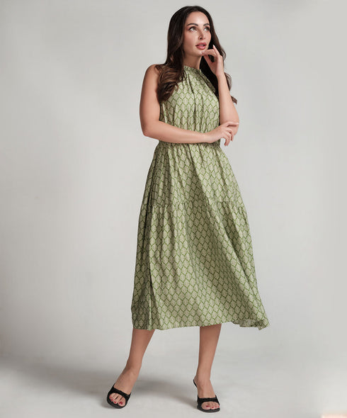Waist And Neck Detailed Printed Dress-Green Printed
