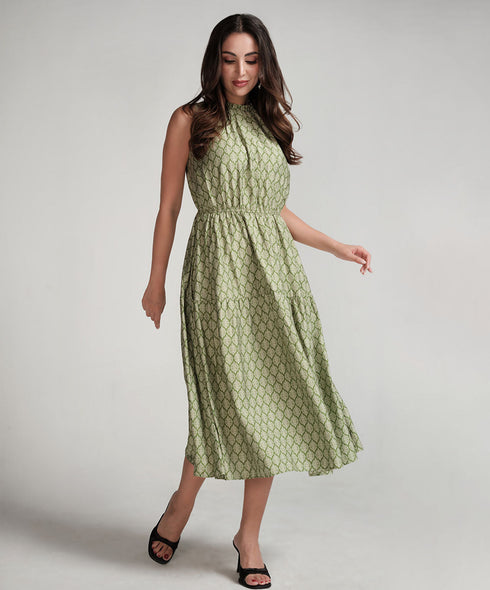 Waist And Neck Detailed Printed Dress-Green Printed