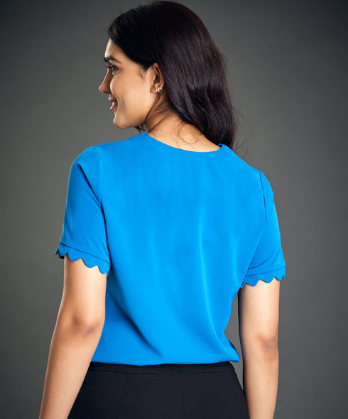 Scalloped Detailed Short Sleeve Blue Top