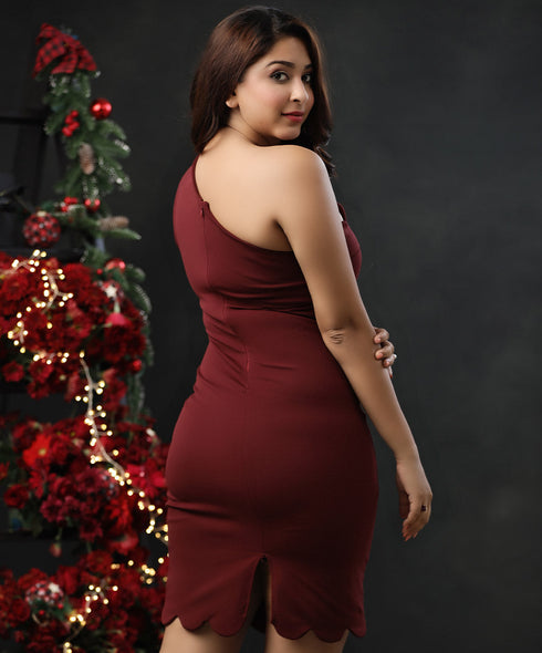 Shoulder Detailed Scalloped Bodycon Dress